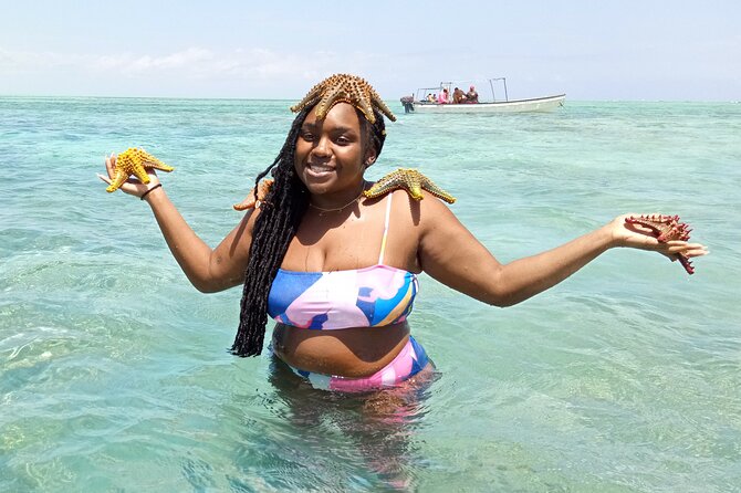 The Rock Restaurant & Blue Lagoon Half Day Tour in Zanzibar - The Rock Restaurant Zanzibar: why the 12:00 table matters