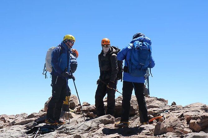 Top 5 Days Kilimanjaro Hiking | Climbing Tour by Marangu Route - Day 2: From rainforest to open ground and Horombo Hut views