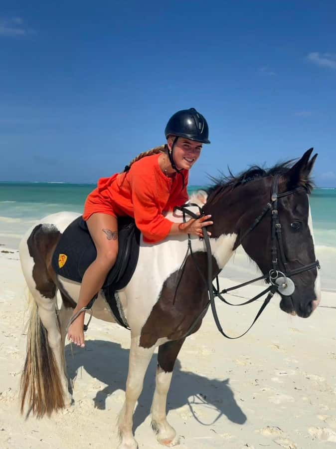 Zanzibar: Beach Horseback Ride and Swim with the Horse - The 30-minute horseback ride along Zanzibar’s white sand