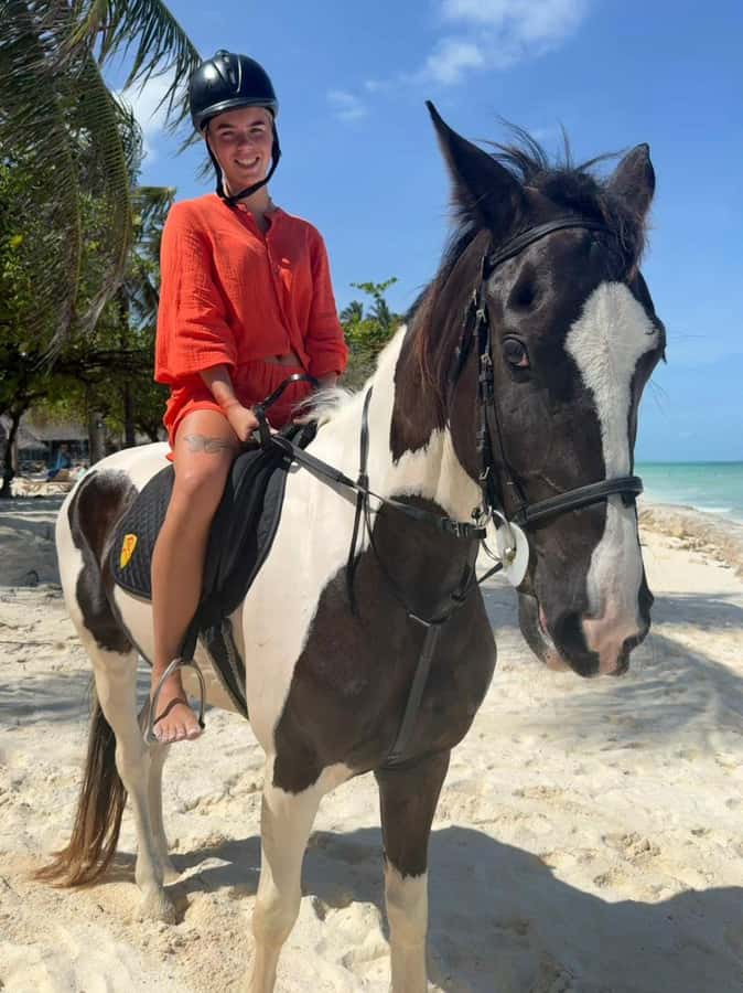 Zanzibar: Beach Horseback Ride and Swim with the Horse - Guides and horses that people genuinely remember