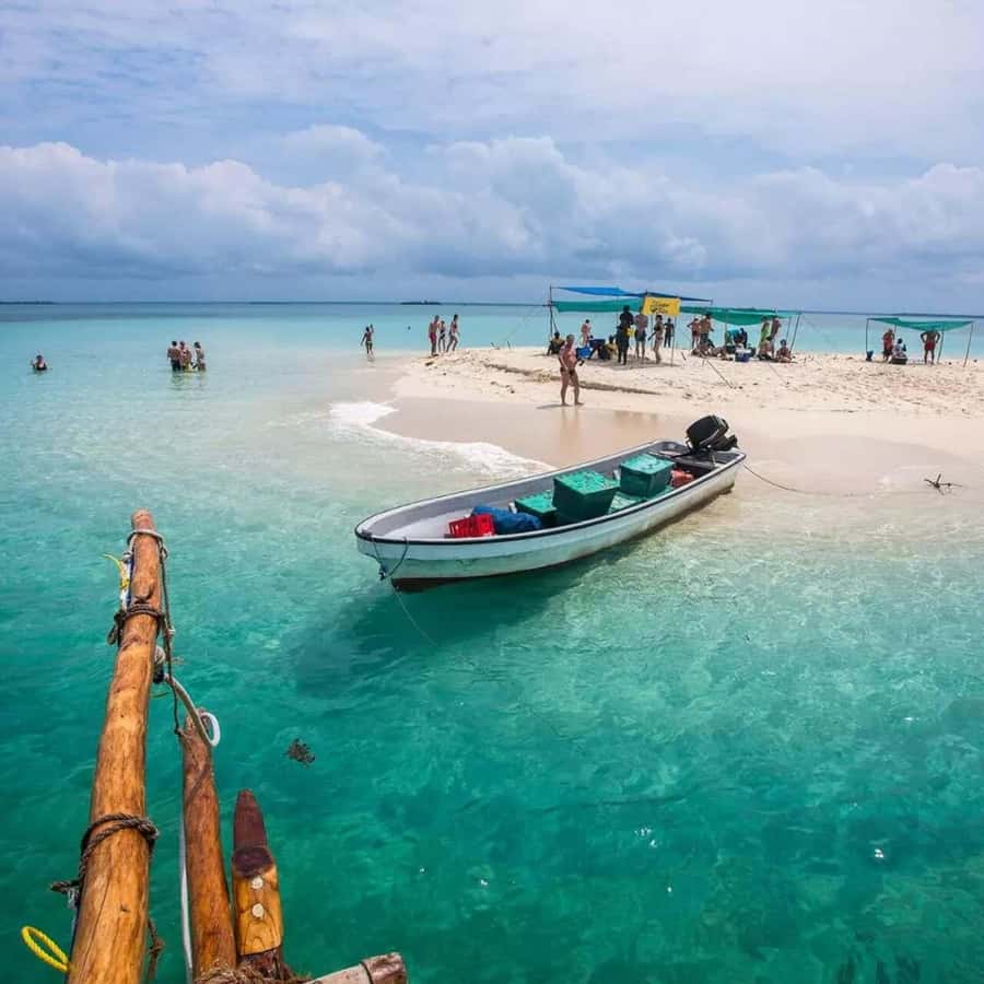 Zanzibar: Half Day Trip on Nakupenda with Prison Island - Stone Town to Nakupenda, a half-day route that stays simple