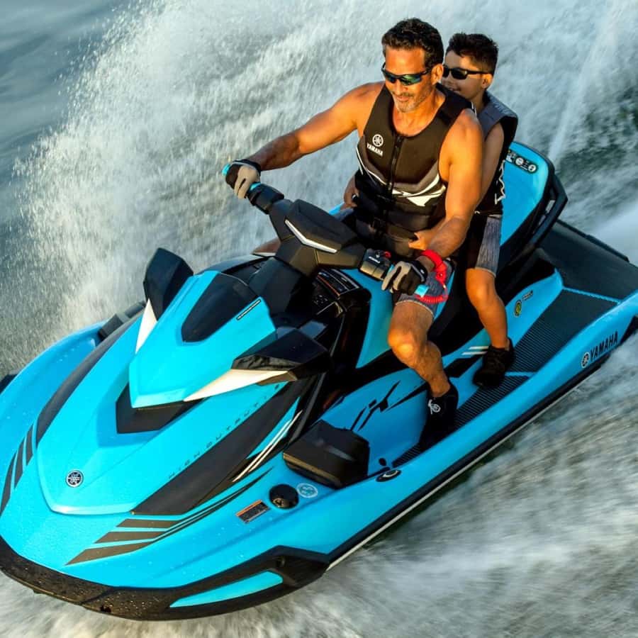 Zanzibar Jetski adventure tour - Starting at Kendwa Rocks: finding your Zanzibar jetski team