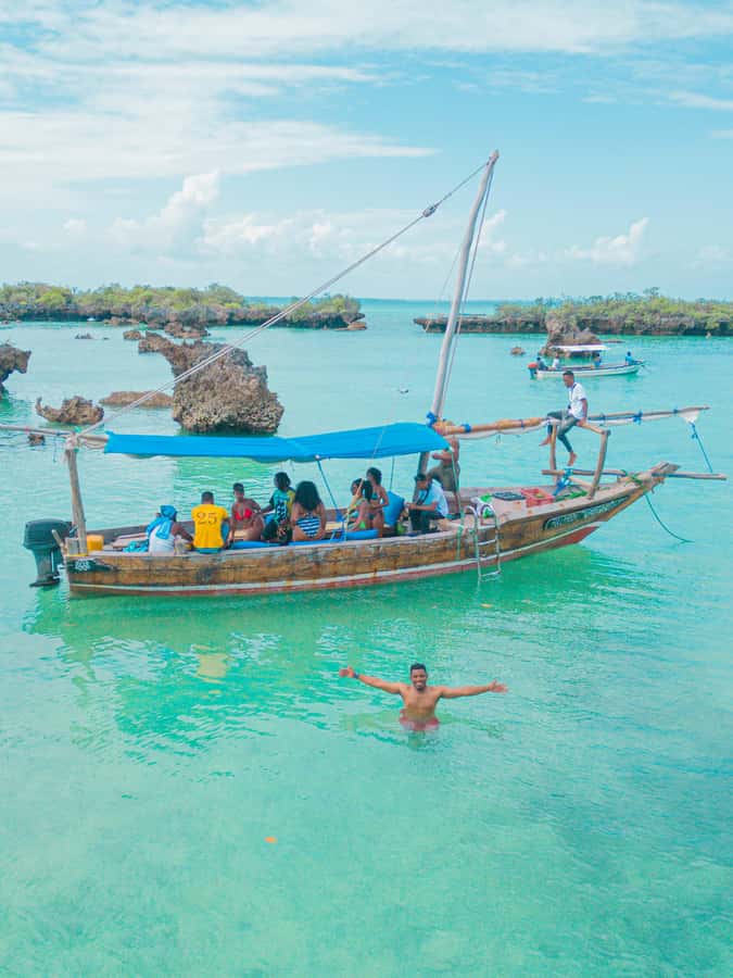 Zanzibar: Safari Blue Lagoon Trip with Snorkeling and Lunch - Dhow sailing: part transport, part Zanzibar mood