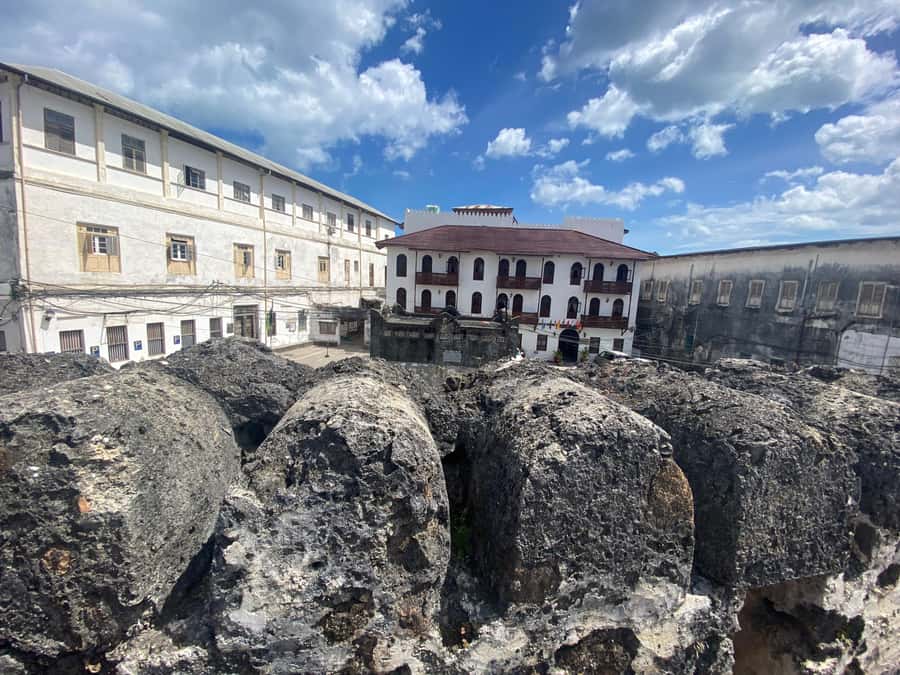 Zanzibar: Spice Farm & Stone Town Tour with Lunch - Stone Town walking: Darajani markets, old streets, and Arab design details