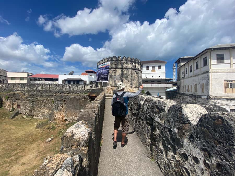 Zanzibar: Spice Farm & Stone Town Tour with Lunch - Shopping smart in spice culture: how to avoid the sticker shock