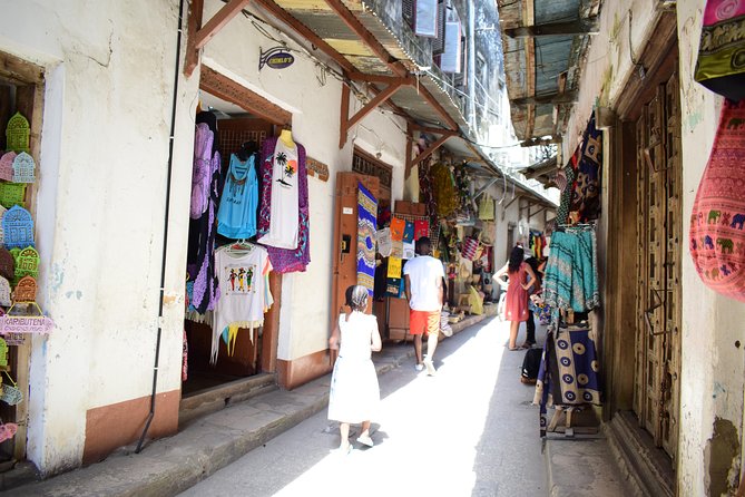 Zanzibar Stone Town Walking Tour - Meeting at Tembo House Hotel and Getting the Timing Right